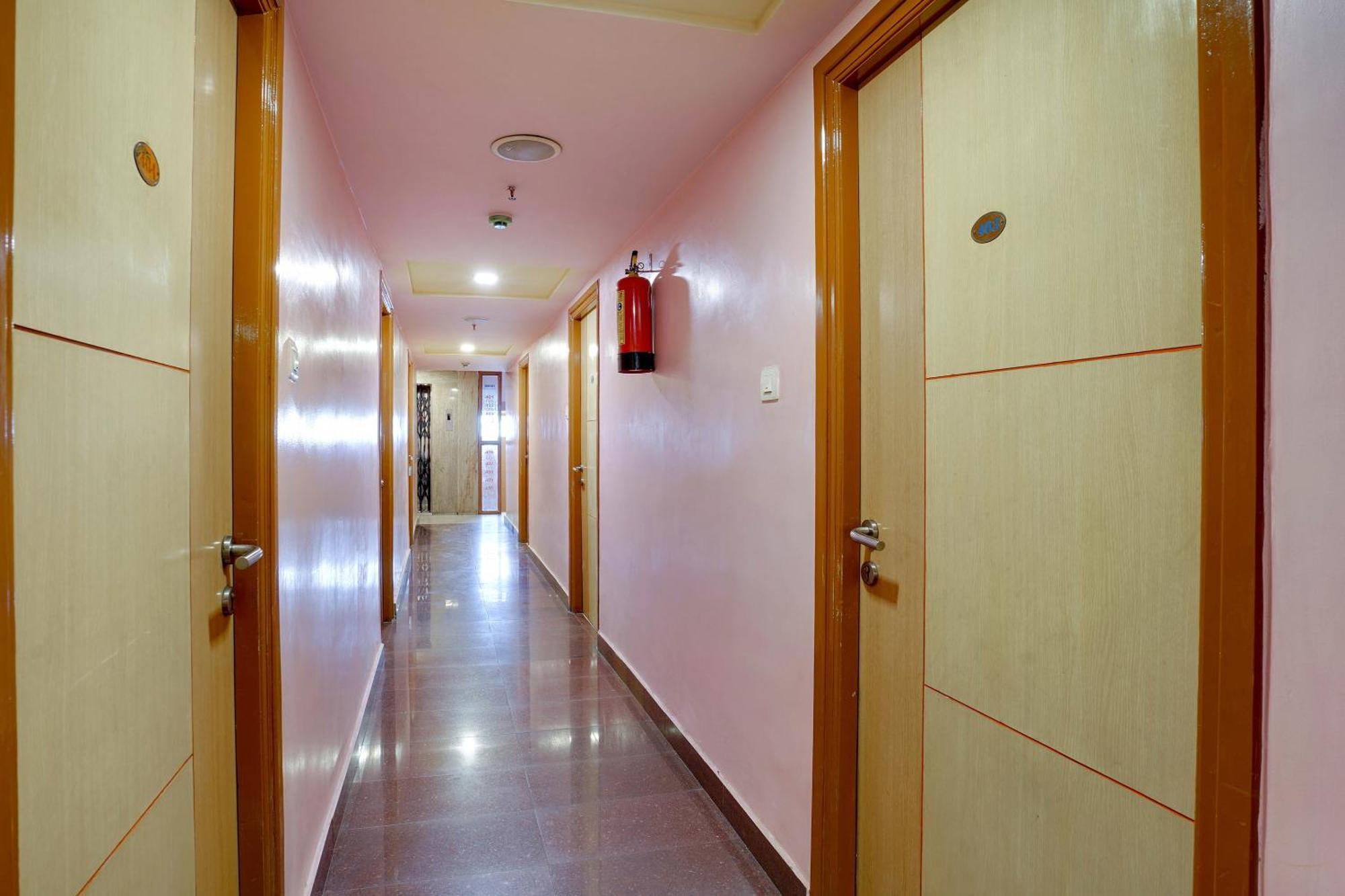 Hotel O Shanta Residency Lodge Sururnagar Exteriér fotografie