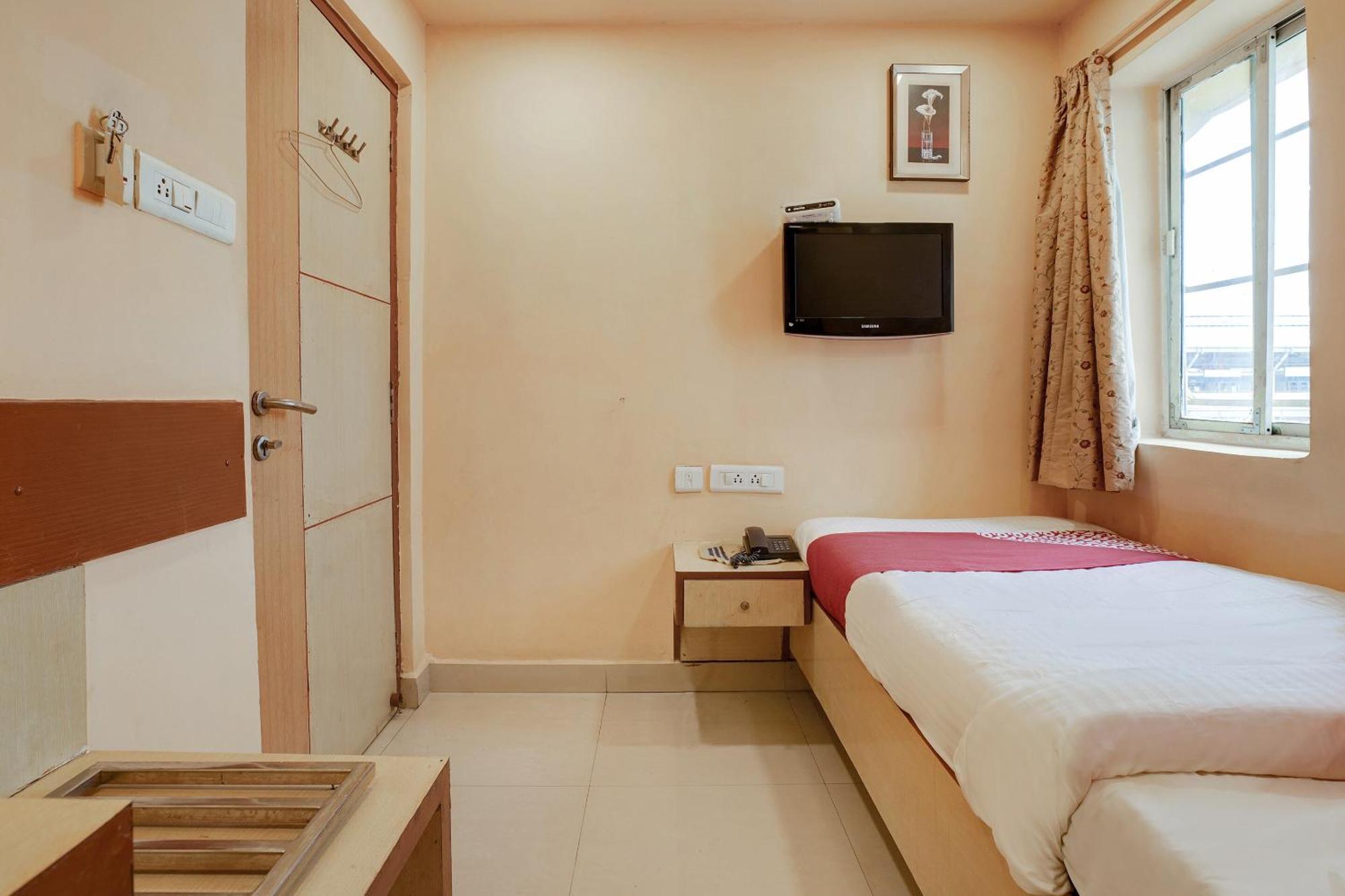 Hotel O Shanta Residency Lodge Sururnagar Exteriér fotografie